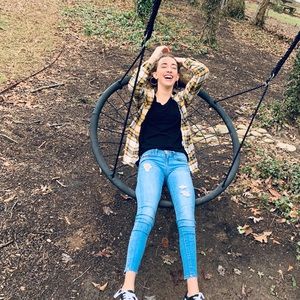 Meet your Posher, Madison